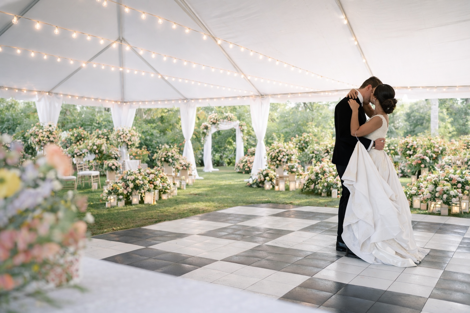 Black & White Checkered Dance Floor 3' x 3' Sections - Sq / Ft Price $3.50
